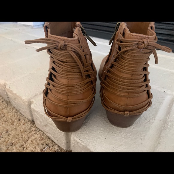 Booties - Picture 3 of 4